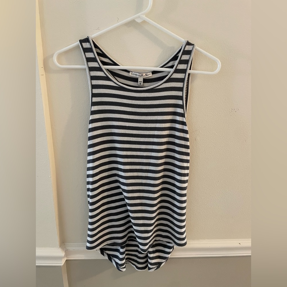 Express Tank Top - Picture 2 of 5